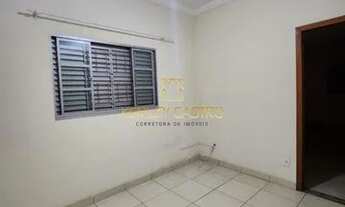 Imagem 3: Casa próxima da ?Escola da Ambev?, em lote inteiro