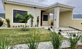 Imagem 2: Casa com 2 dormitórios à venda, 80 m² por R$ 435.000,00 - Ubatiba - Maricá/RJ