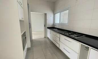 Imagem 7: Sobradão com 350 metros de Terreno - Imponente com piscina e excelente distribuição