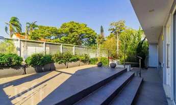 Imagem 6: Casa à venda em Três Figueiras com 310 m², 3 quartos, 3 suítes, 3 vagas