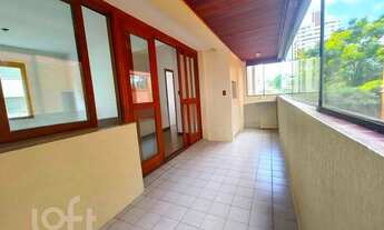 Imagem 2: Apartamento à venda em Petrópolis com 99 m², 3 quartos, 1 suíte, 1 vaga