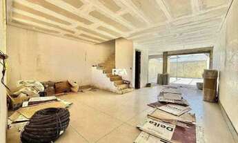 Imagem 2: Casa Geminada 4 Quartos (1 Suíte com Closet) 156m² Construídos 252m² de Área Total 3 Va