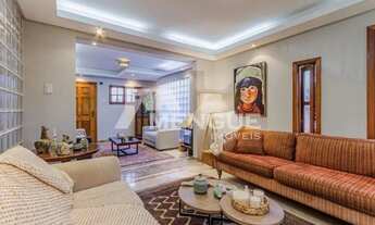 Imagem: Casa estilo sobrado com 4 dormitórios