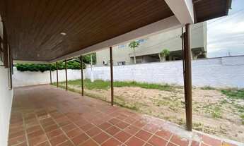 Imagem 3: BROGNOLI VENDE- Casa na quadra do mar no Centrinho dos Ingleses