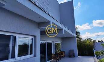 Imagem 2: Sobrado Alto Padrão em Condomínio Vista Privilegiada para Lago e Montanhas