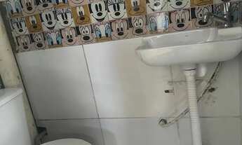 Imagem 3: Casa para locação em Barreiros, São José: 250m², 6 dormitórios, 1 suíte, 4 banheiros. Alug