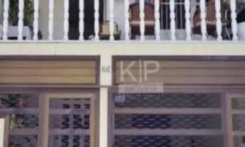 Imagem 3: Duas casas em uma ( três andares ) , em rua calma e bem localizada