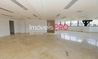 Imagem 6: Cobertura com Heliponto, vista espetacular, parede de vidro do piso ao teto