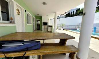 Imagem 3: Casa com piscina e 3 quartos à venda em Palhoça/SC