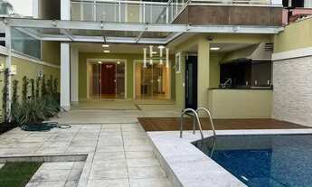 Imagem: Casa para aluguel possui 400 m² com 4 suítes