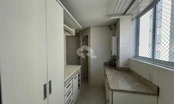 Imagem 7: APARTAMENTO COM 3 SUÍTES E VISTA PARA O MAR NO CENTRO DE FLORIANÓPOLIS