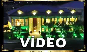 Imagem: Luxuosa casa neoclássica mobiliada no Bosque