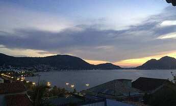 Imagem: Casa com 4 dormitórios à venda, 180 m²