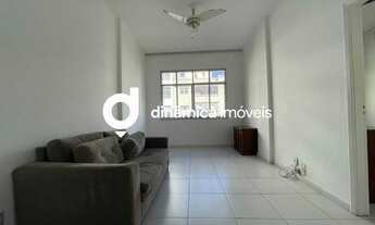 Imagem: Amplo apartamento de 1 quarto em rua nobre