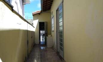 Imagem 2: Casa para Venda em São José dos Campos, Jardim Alvorada, 3 dormitórios, 1 banheiro, 3 vaga