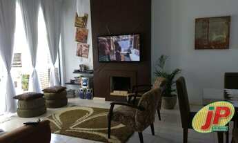 Imagem 6: Casa em estilo moderno em condomínio fechado