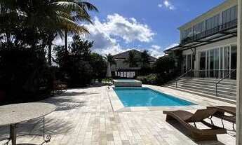 Imagem 4: Casa de condomínio de altíssimo padrão