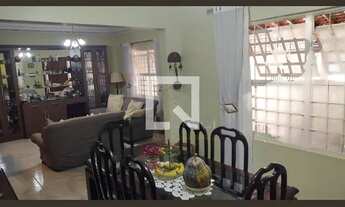 Imagem 3: Casa à Venda - Jardim Interlagos, 3 Quartos, 219 m2