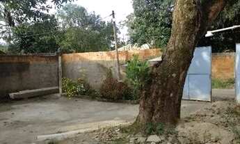 Imagem 3: CASA COM DOIS QUARTOS EM TINGUA NOVA IGUAÇU RJ