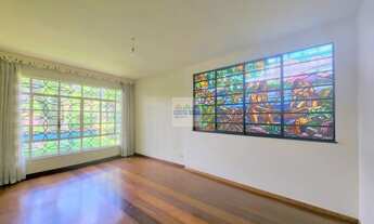 Imagem 6: Excelente casa localizada no no Pacaembu, 3 dormitórios sendo 1 suíte, 4 vagas