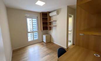 Imagem 3: Apartamento para aluguel com 181 metros quadrados com 3 quartos em Moema - São Paulo - SP