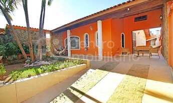 Imagem: CASA à venda com piscina e 3 quartos em