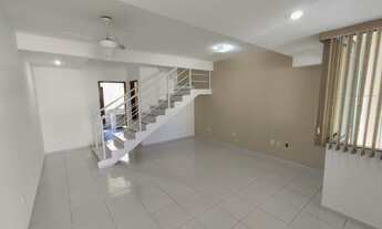 Imagem 6: Excelente Casa Triplex à Venda, No Bairro Granja dos Cavaleiros Macaé-RJ