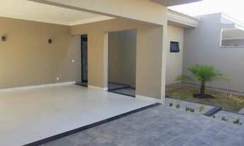 Imagem 2: Belíssima casa no Residencial Júlio Quinto