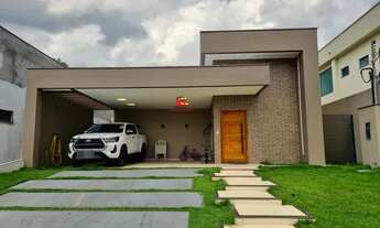 Imagem 2: Reserva do Parque, casa térrea mobiliada com 3 suítes, piscina, sala com pe-direito alto