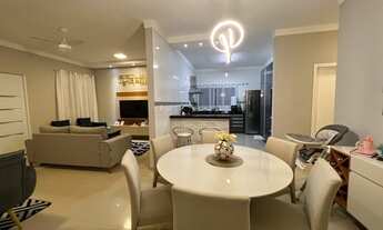 Imagem 2: Casa Condomínio - Bairro do Grama - Caçapava - 170m² - 3 Dormitórios