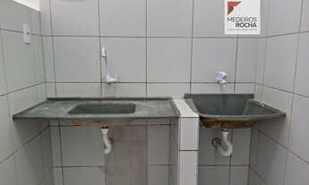 Imagem 5: Alugo Kitnet no bairro de Neópolis_Um quarto_sala_cozinha_banheiro_Excelente localização