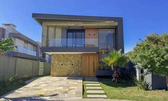 Imagem 1: Casa mobiliada e decorada piscina com 04 suítes à venda, 216 m² - Condomínio Sunset - Xang