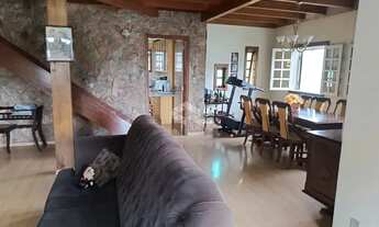 Imagem: CASA SEMI-MOBILIADA 3 DORMITÓRIOS NO BAIRRO