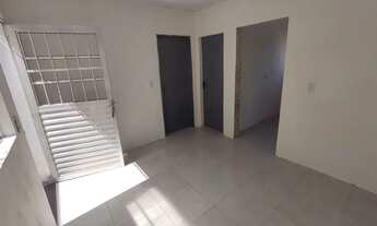 Imagem 3: Alugo casa dois quartos Fragoso