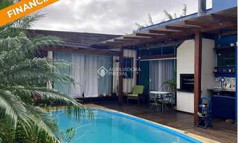 Imagem: Duas Casas Independentes com Piscina e Vista