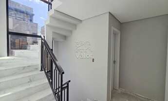 Imagem 7: Sobrado Alto Padrão Próximo ao Parque Barigui Pronto para Morar!