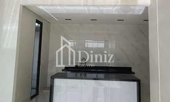 Imagem 6: Casa no Jardins do Lago com 3 suítes, sendo uma suíte master com closet e lote de 352m2