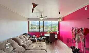 Imagem 4: Apartamento em Porto Alegre, no bairro Medianeira, com 3 dormitório(s), e 3 banheiros, à v