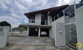 Imagem 4: Casa com 4 quartos à venda no Saco dos Limões, total vista para o mar