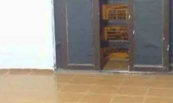 Imagem 3: Aluguel kit QE 38 Cj k 51 portão branco vizinho a igreja assembléia de Deus