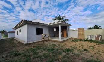 Imagem 2: Amparo Imóveis-Vende 3 quartos sendo 1 suíte com área gourmet em condomínio-Arauama