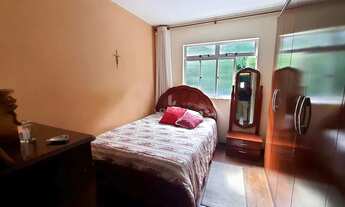 Imagem 7: Apartamento de dois quartos com suíte, varanda e uma vaga no bairro São Mateus