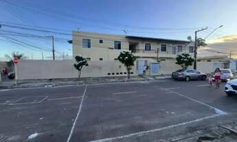 Imagem: Casa à venda em rua pública, FAROLÂNDIA