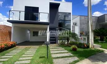 Imagem: Casa em Condomínio com 3 Dormitórios sendo