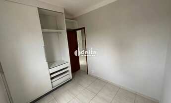 Imagem 5: Apartamento com 2 quartos, disponível para locação no bairro Santa Mônica em Uberlândia-MG