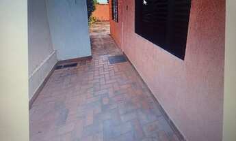 Imagem 6: Casa Maria Aparecida Pedrossian, no começo do Residencial, com mercado a uma quadra