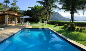 Imagem 2: Belíssima casa pé na areia em praia pouco frequentada, com águas calmas e cristalinas