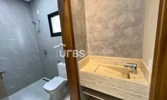 Imagem 3: Casa de condomínio térrea para venda possui 329 metros quadrados com 4 quartos