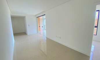 Imagem 2: OPORTUNIDADE Apartamento para venda com 2 quartos 2 vagas em Meia Praia - Itapema - SC