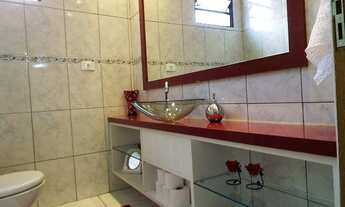 Imagem 1: SOBRADO! LINDO REFORMADO.. 2 DORMTS.. VÃO LIVRE P/ 10 CARROS P/ FARMACIA, RESTAURANTE, COM